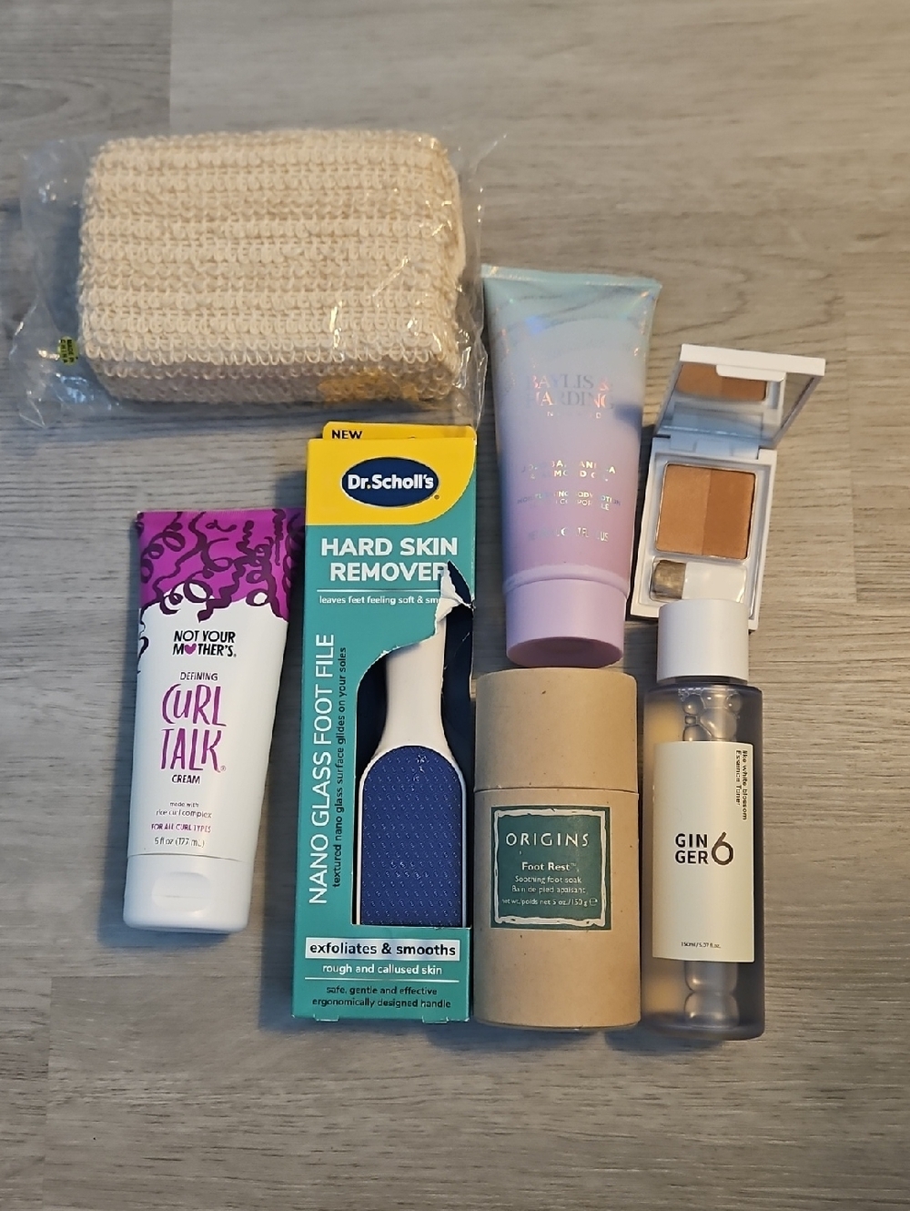 ORIGINS, Dr. Scholl's,GINGER 6, ELIZABETH ARDEN, NOT YOUR MOTHER'S BEAUTY BUNDLE
